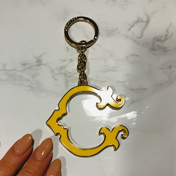 C. Wonder Key Chain - Picture 6 of 6
